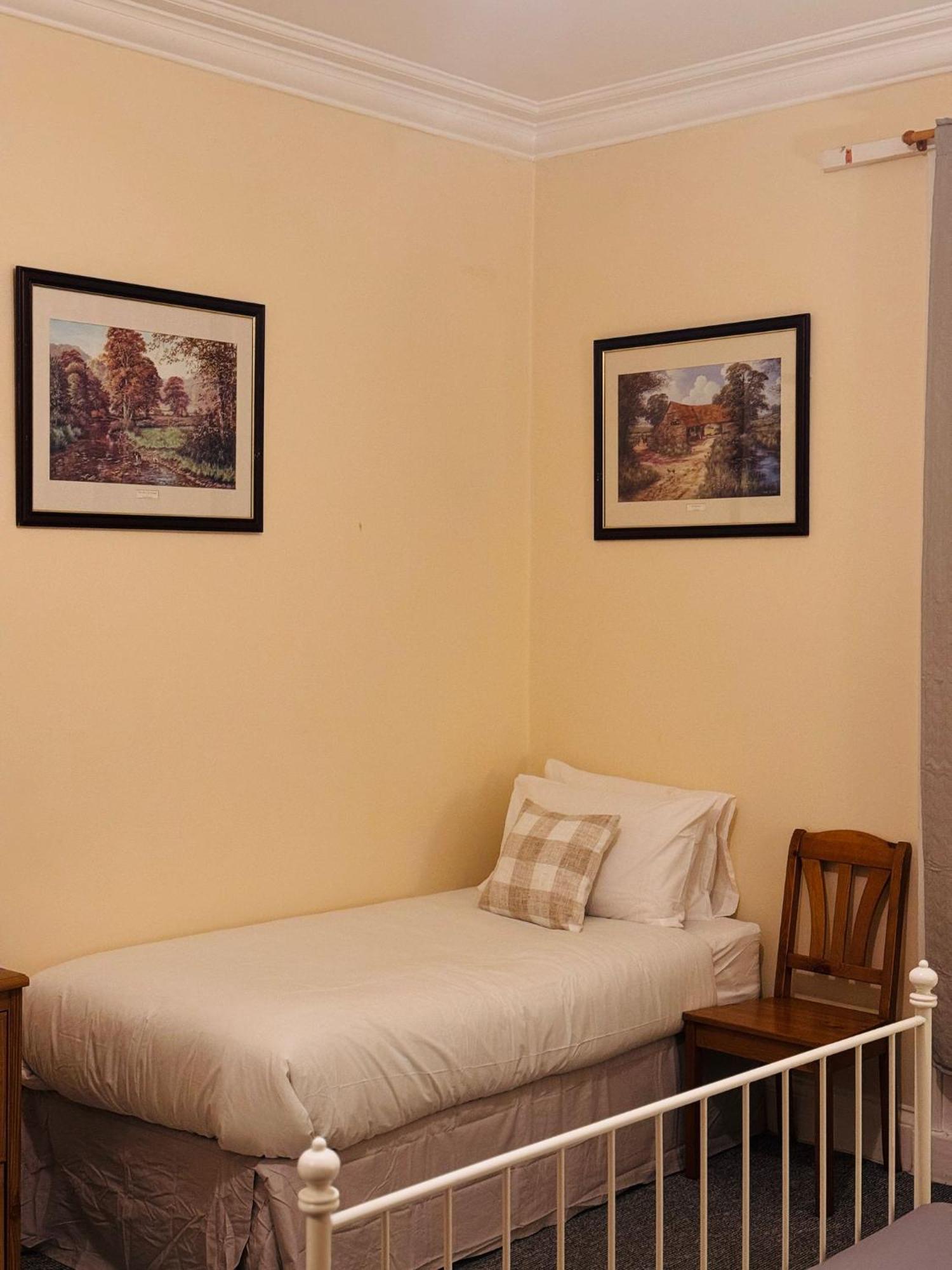 Edinburgh Travel Guest House エクステリア 写真