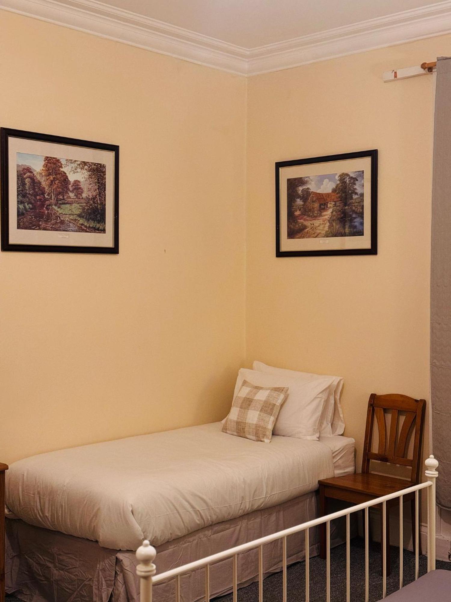 Edinburgh Travel Guest House エクステリア 写真